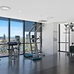 60Fl Stunning 3 Brm Apartment With Amazing View!