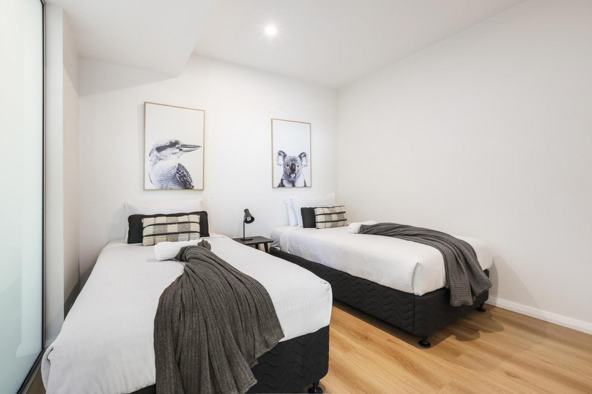 60fl Stunning 3 Brm With Amazing View! * Gold Coast