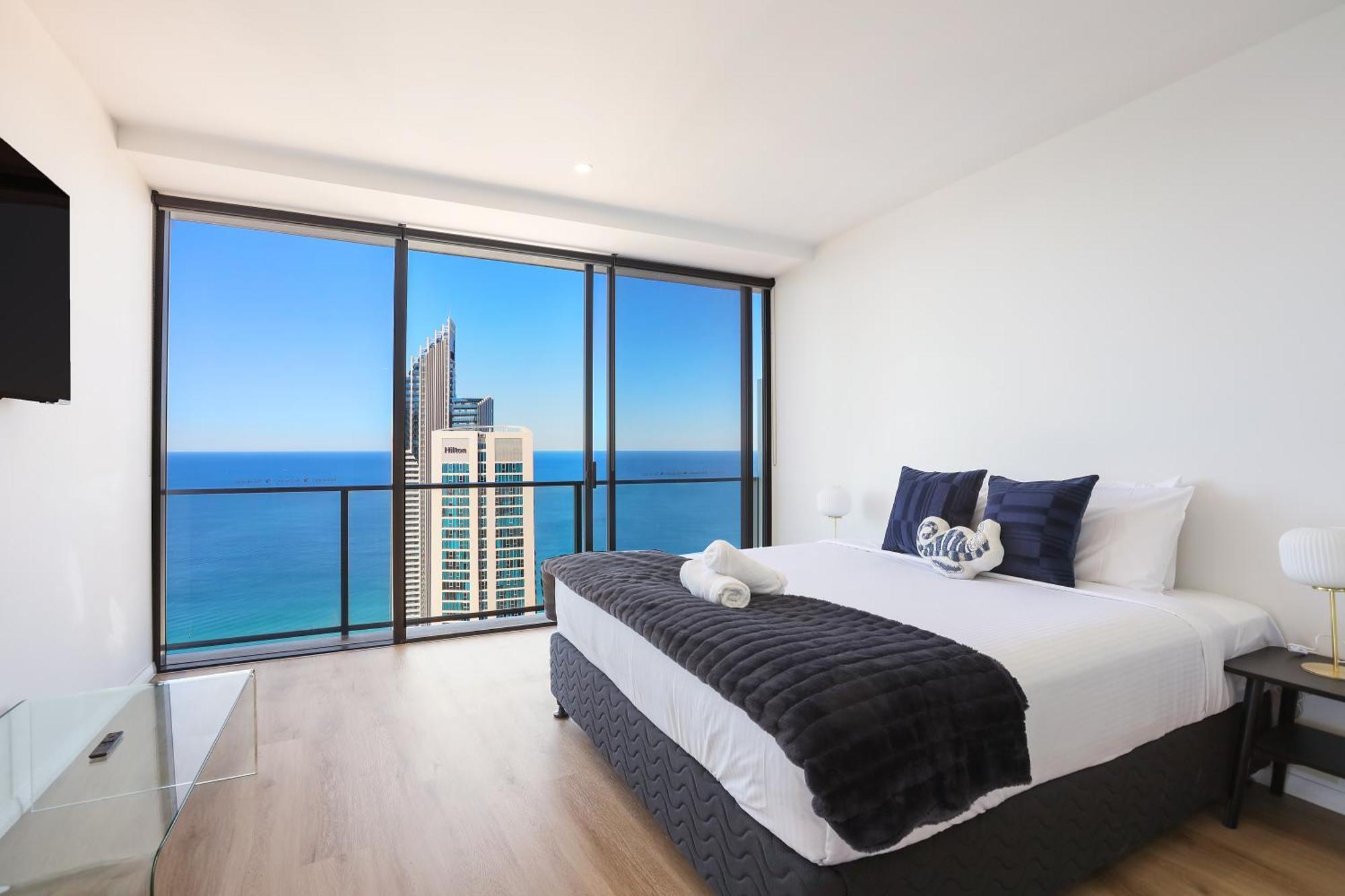 Apartment 60fl Stunning 3 Brm With Amazing View!